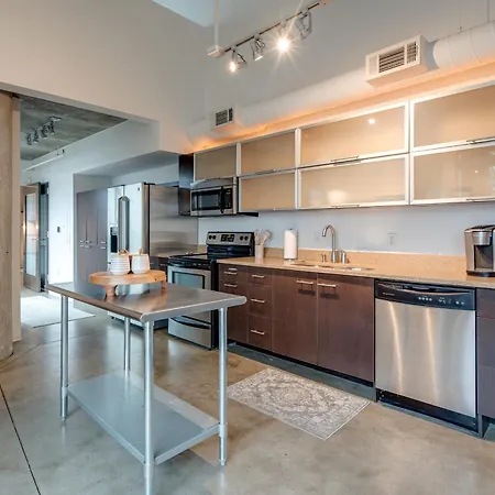 Villa 5M102 Two-Story 2Br 2Ba Work Live